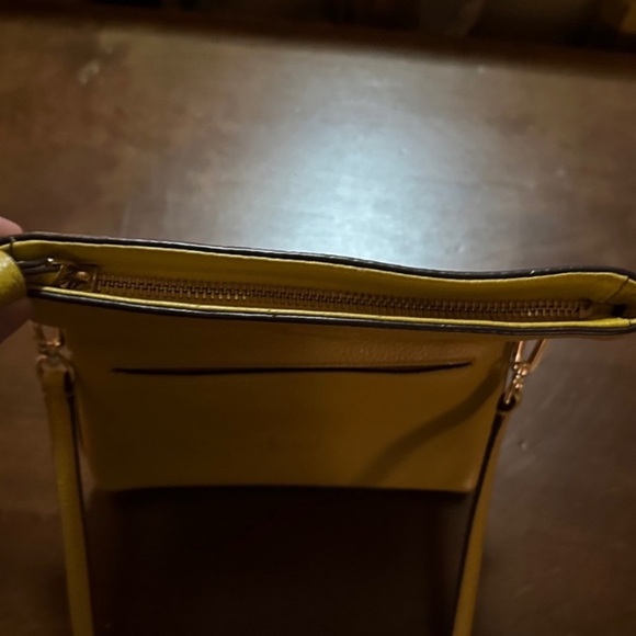 Tory Burch Yellow Crossbody Bag - Picture 5 of 5
